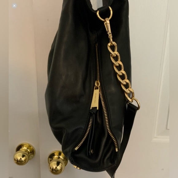 Michael Kors Bucket Bag Gold Chained “Devon” - Picture 16 of 16
